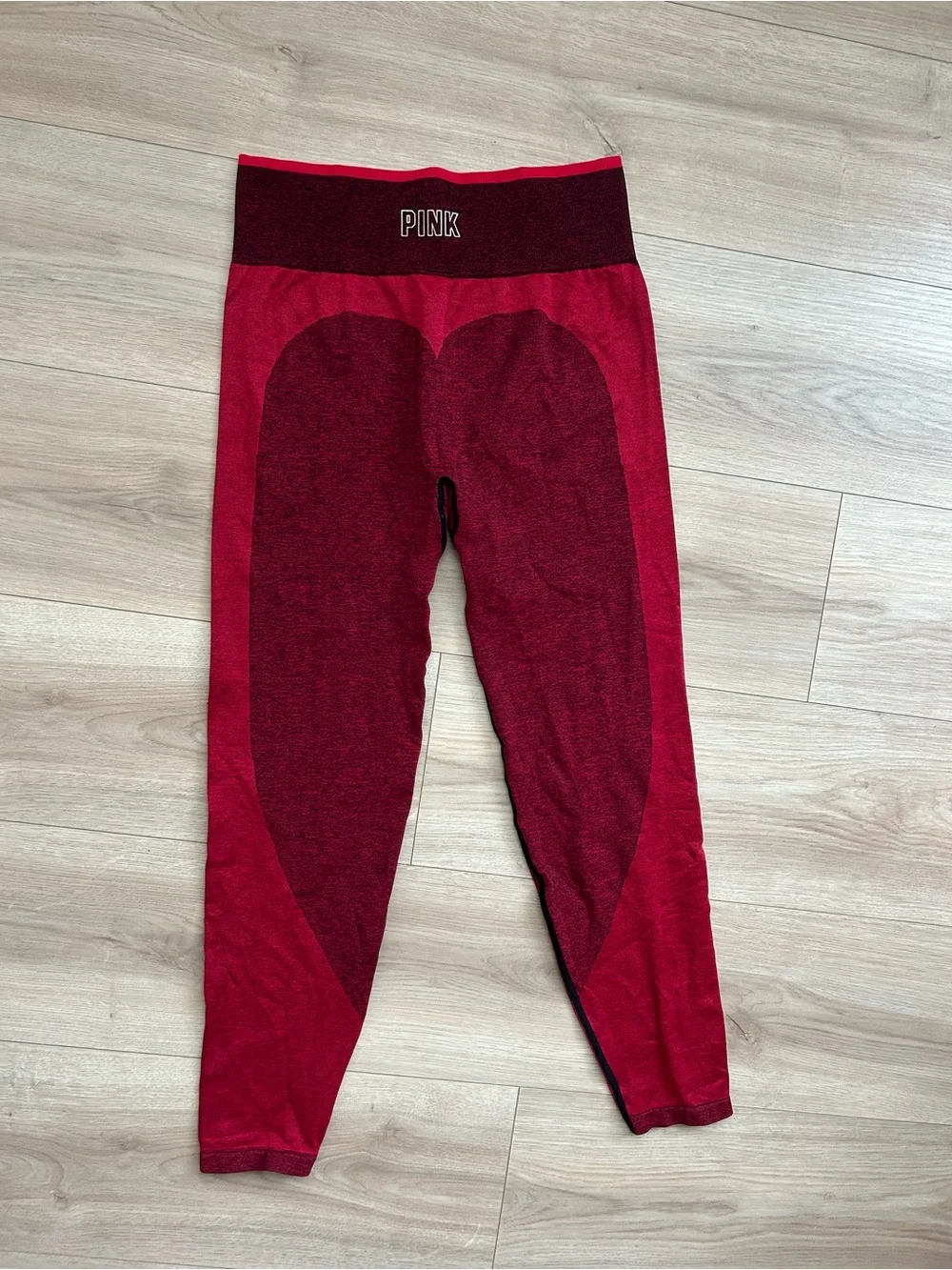 PINK Victoria's Secret Red Heart-Panel Seamless Leggings